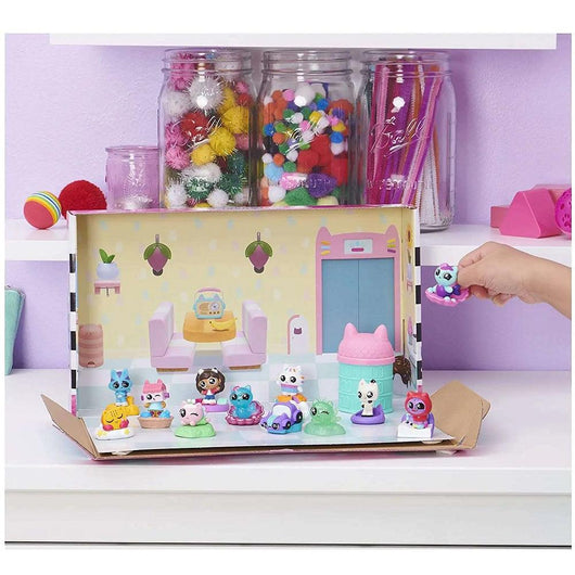 בית הבובות של גבי - סט 12 דמויות קטנות - צעצועים ילדים ודרקונים