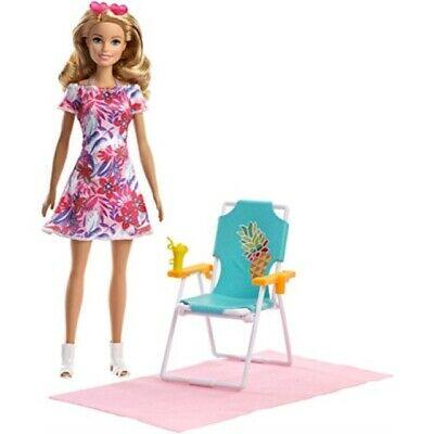 בובת ברבי חוף ים כולל כיסא - Barbie - צעצועים ילדים ודרקונים